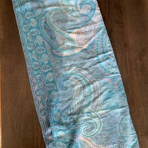 Cashmere scarf - Picture 3 of 6